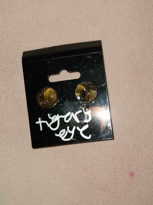 crystal stud earrings (two pack) product image (1)