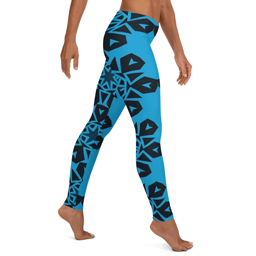 Symmetrical Snowflake Allure Leggings product image (11)