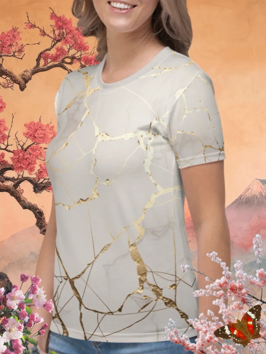 Luxe Gold Kintsugi Print T-Shirt product image (2)