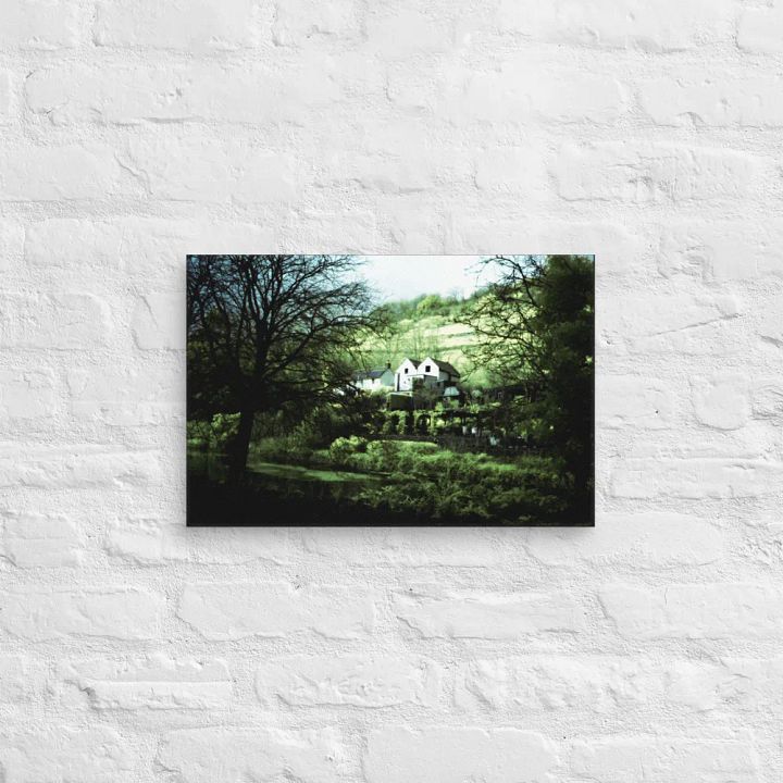 House on the hill product image (5)