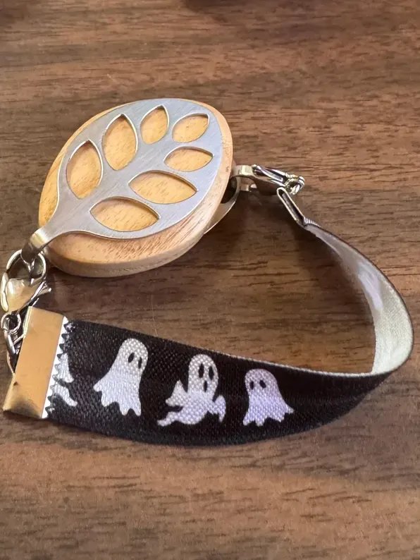 Ghost Elastic Bracelet | Handmade Accessory for Bellabeat Leaf Urban & Ivy product image (1)