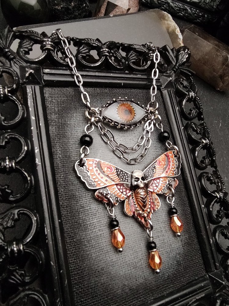 Familiars - Soulfire Moth product image (3)