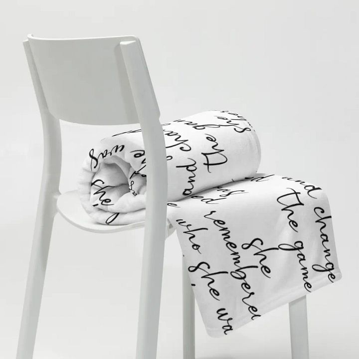 She Remembered Blanket product image (2)