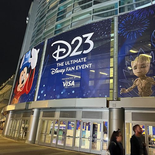 Besides the Lorcana fiasco 😅I an amazing time at #D23! Got to meet Manny Jacinto, became a Minuteman for the TVA, saw some ba...