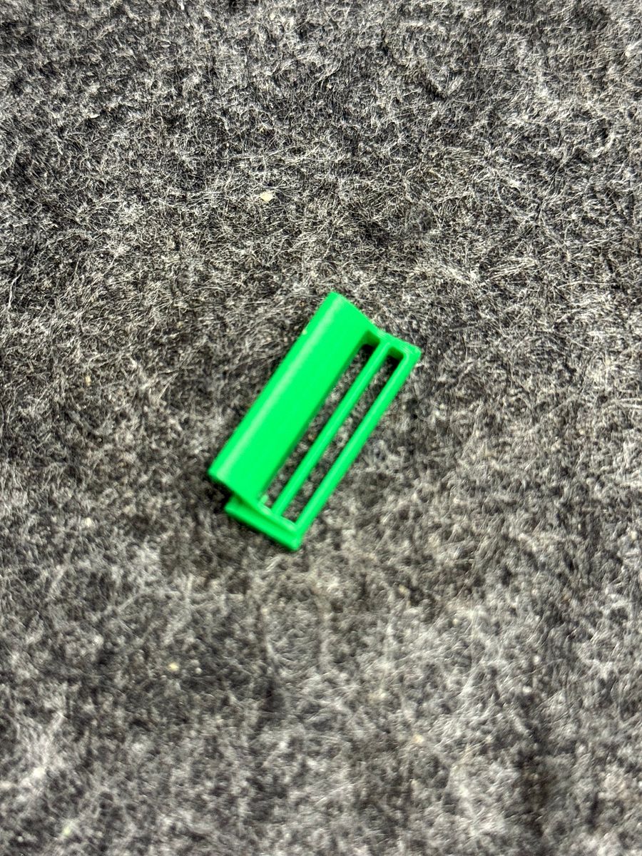Whoop 4.0 to 5.0 Replacement Clip product image (1)