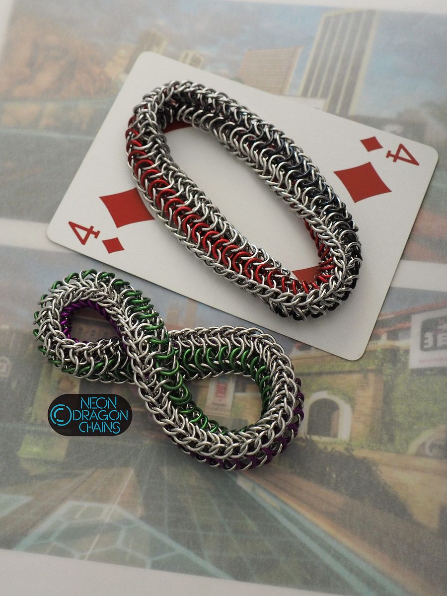 Mobius Fidget Toy / Steel Stripes product image (2)