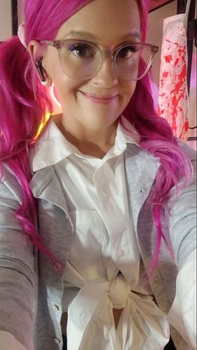 Happy Halloween👻!

I had so much fun putting this costume together -
It's Rachney Bitch! ✨️

The music video and wardrobe for...