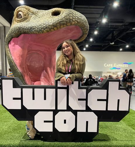 Twitch Con Day 2 💜

🌸🌸🌸

Omg day 2 has been so so so much fun!! I’m meet so many new people and making new friends!!✨🤍 I be w...