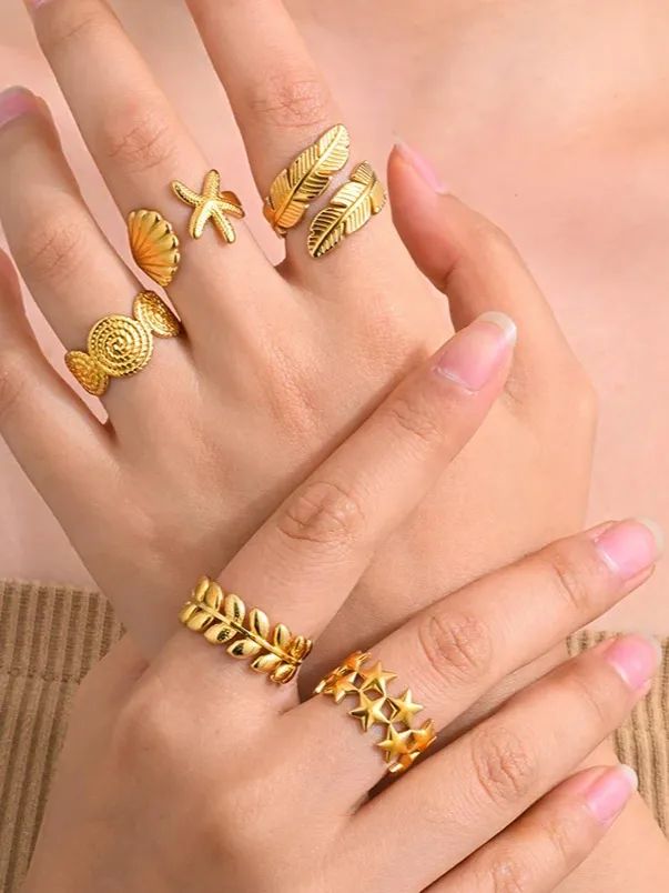 Golden Laurel Ring product image (3)