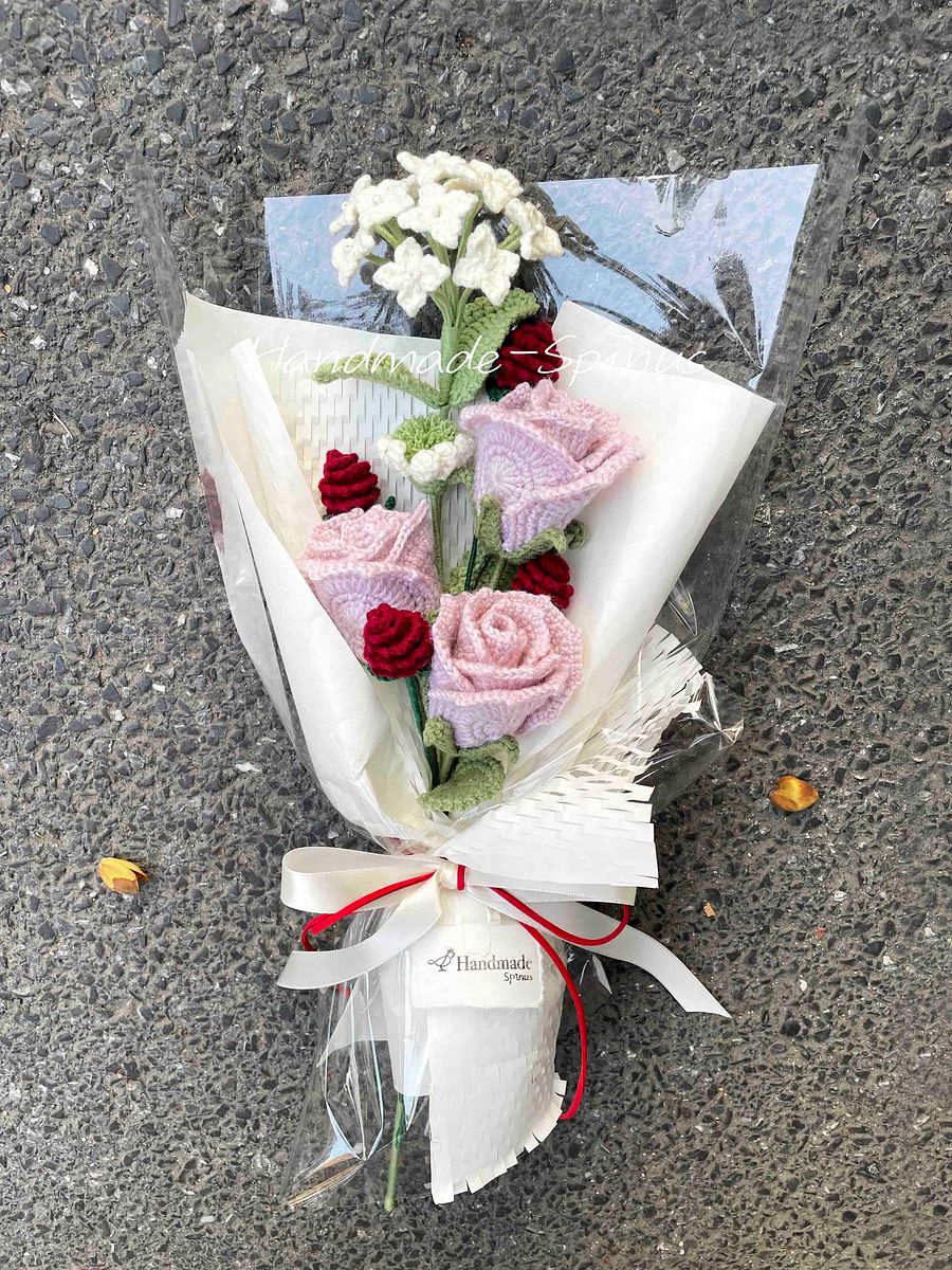 Pink Rose Thousand Day Red Crochet Knit Bouquet product image (3)