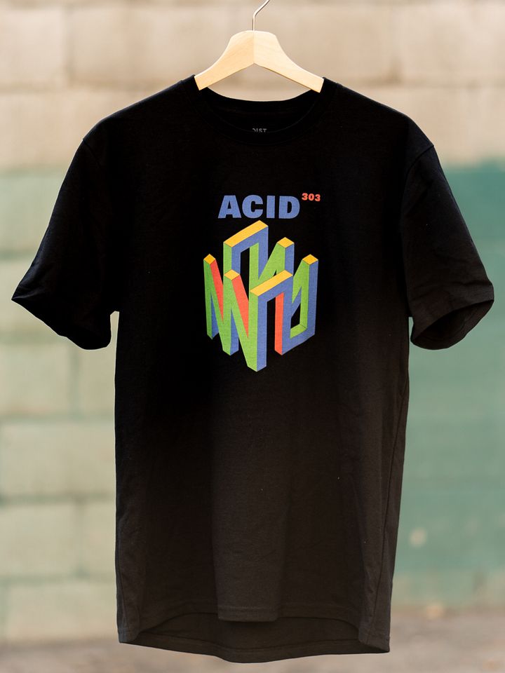 Acid 64 Synthesizer Shirt - Analog Waveshape Techno Tee product image (1)