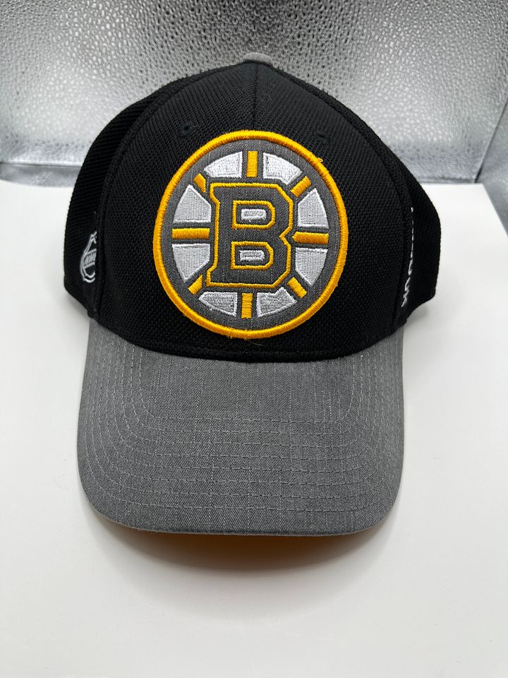 Bruins Reebok Center Ice Large Logo Hat S/M product image (1)