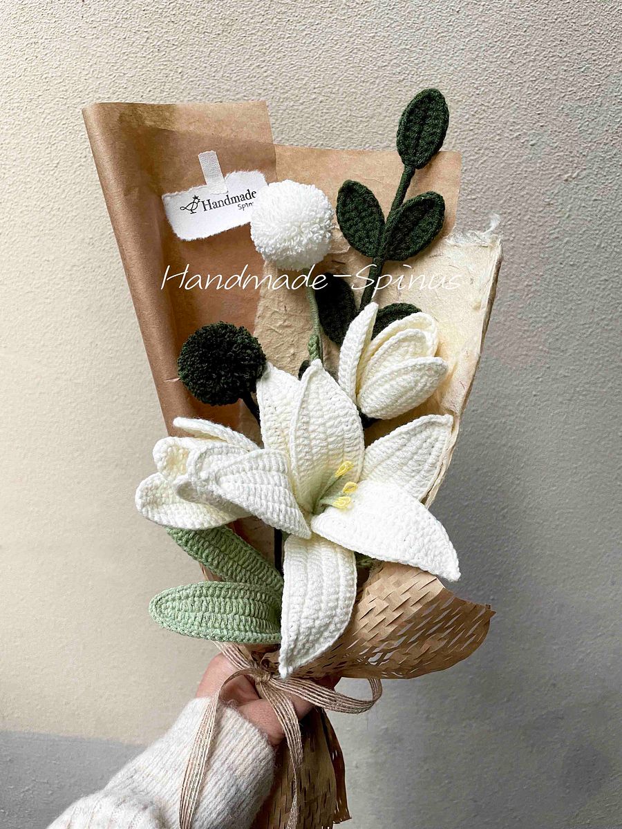 White Lily Tulip Crochet Knit Bouquet product image (3)