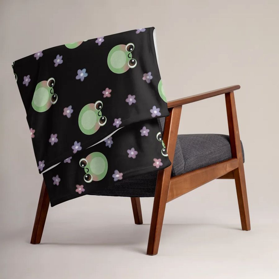 Froggy Throw Blanket product image (15)
