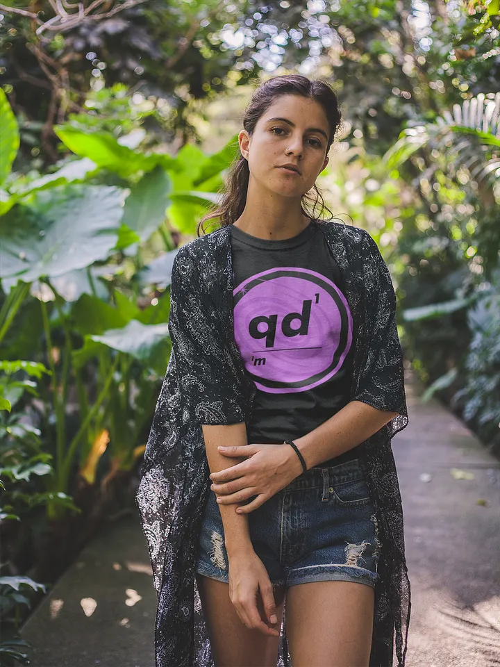 Omnibio Lab Round Qualitative Data Matters QD1/1M Footnote T-Shirt (Front Design) product image (1)