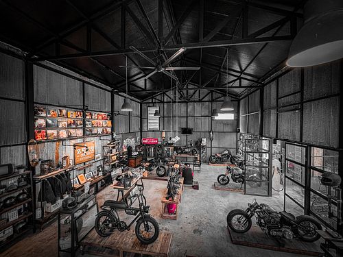 Zeus Custom Moto. #caferacer #tracker #brat #bobber #custombike #bangkok #thailand #zeuscustom