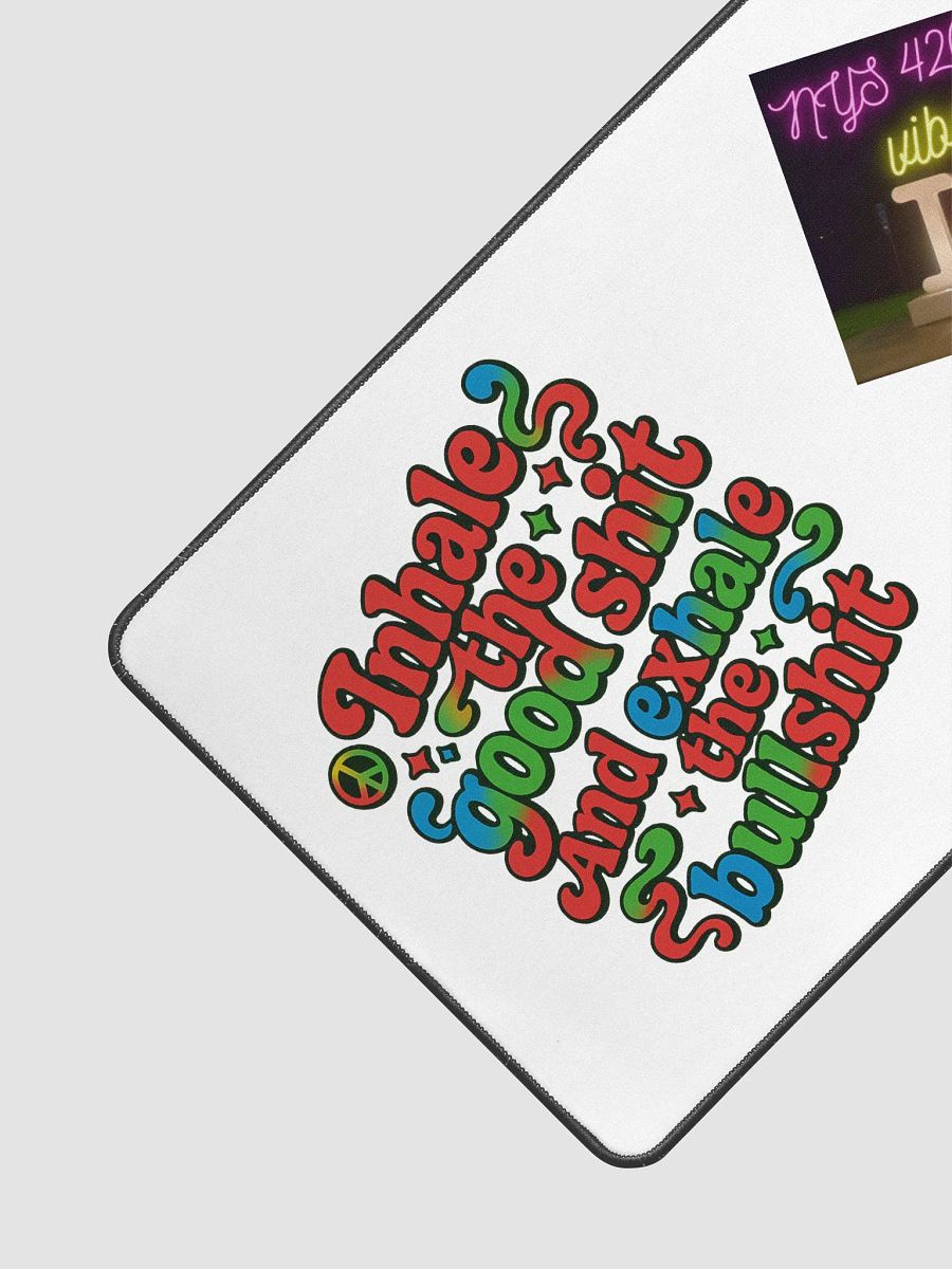 NY 420 Vibes Desk Mat - Leafy Urban Style product image (3)