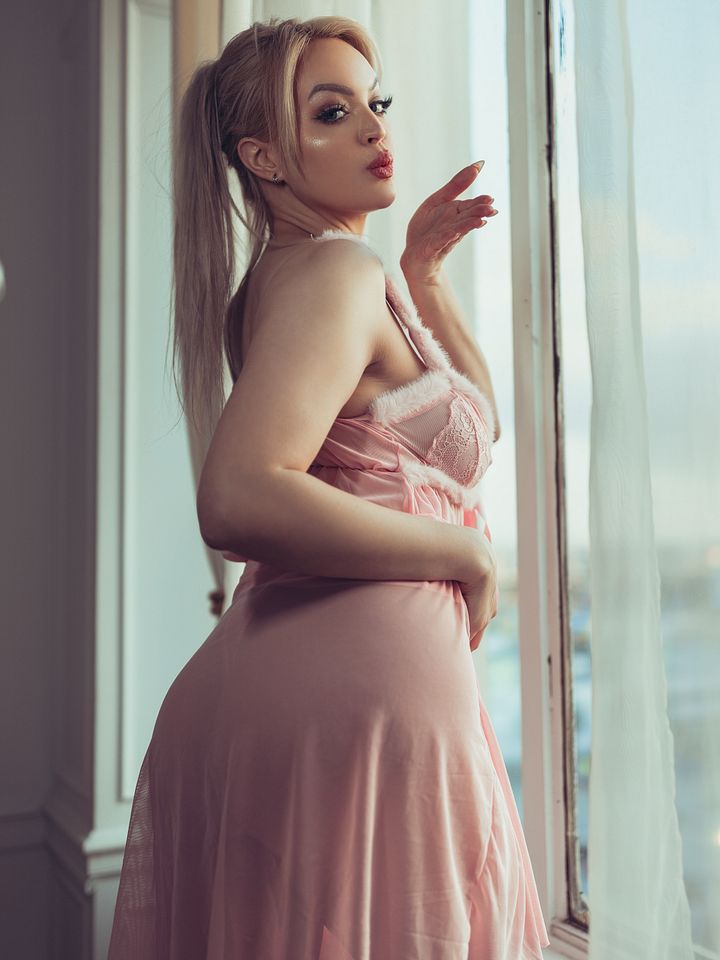 Pink Robe Valentine's Day Patreon Set product image (1)