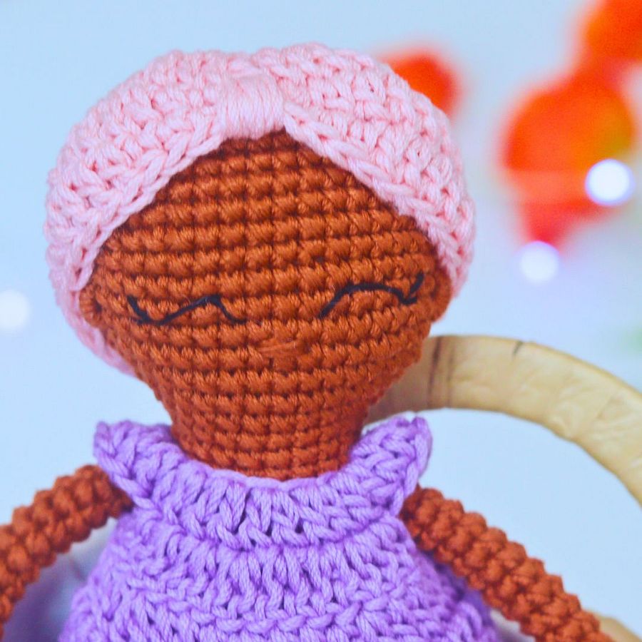 Crocheted doll, ideal for children to dress and undress; all her accessories are removable product image (2)