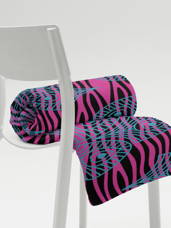 Pink Peacock Feathers Paradise Throw Blanket product image (5)