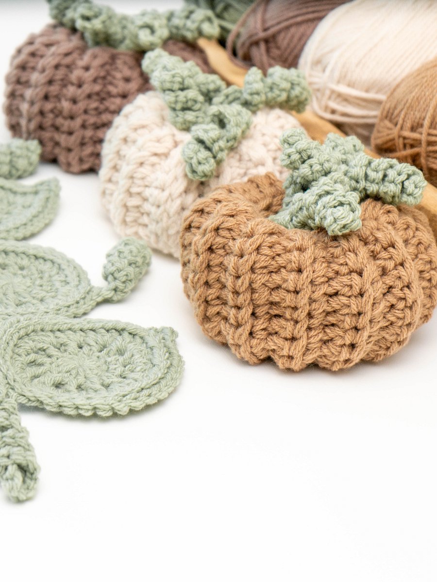 Crochet Pumpkin with Leaf Coasters Pattern product image (4)