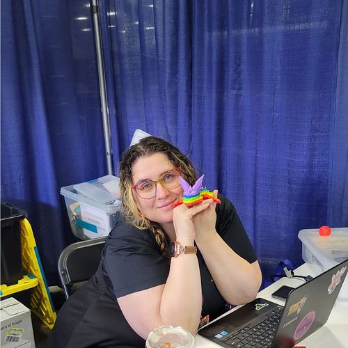 Kat is our favorite person at Volunteer HQ. Gaybe thought she was great.