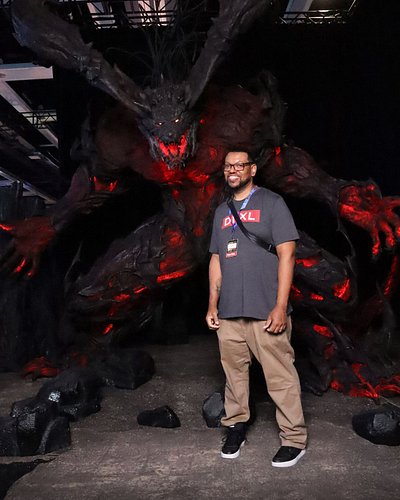 Hanging out with the homie! 
#IFRITONTOUR @finalfantasyxvi