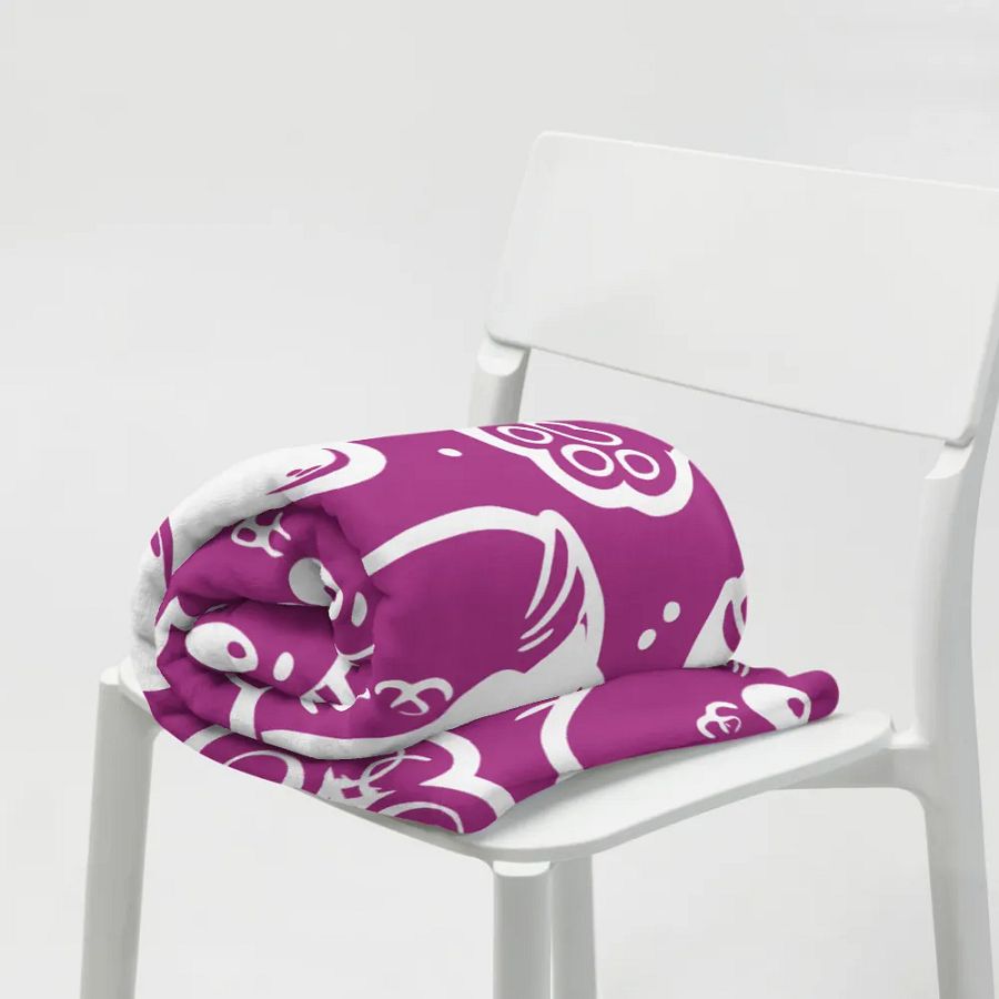 Playful Paws Symmetrical Splendor Throw Blanket product image (19)