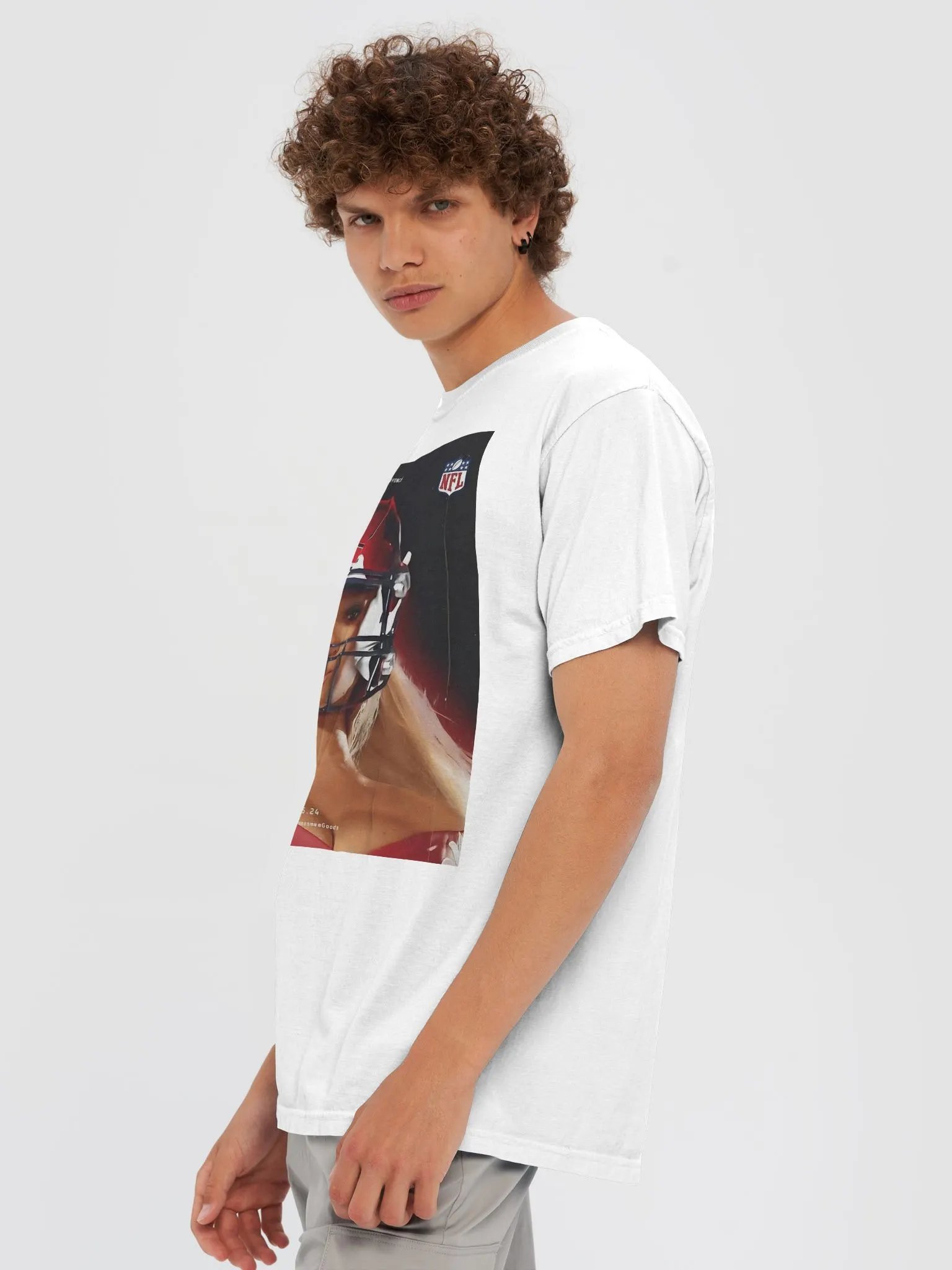 Poster Beyoncé NFL Football 2024 Halftime of Baltimore Ravens vs. Houston Texans on Christmas Day 12.25.24 Art Shirt product image (7)