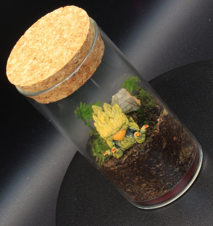 Miniscapes - Fantasy - Yellow Bird product image (1)