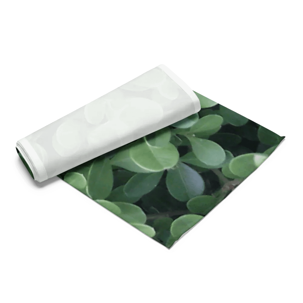 "Green Leaf" Table Runner product image (9)