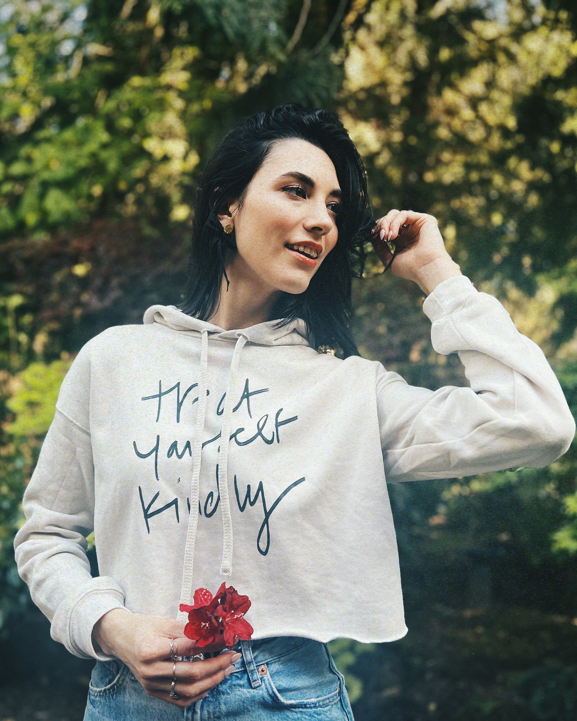 Kindly Printed Handwriting Crop Hoodie product image (6)