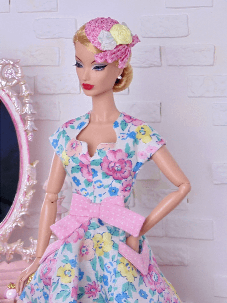 Pocketful of Posies sewing pattern for 12" fashion dolls product image (4)