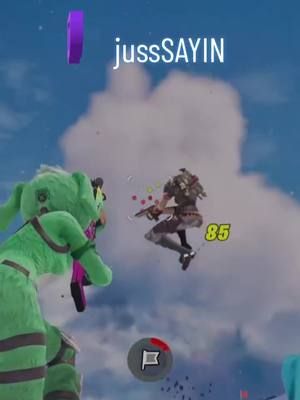 Well, I'm not the woooorst lol #fortnite #fortniteclips #streamer 