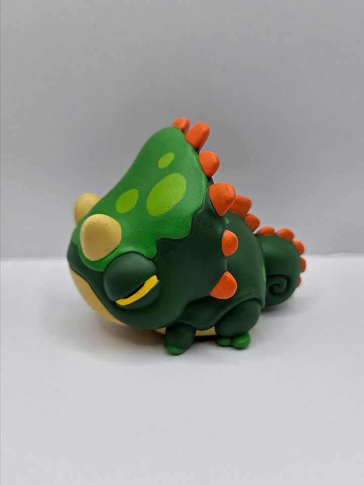 Grumpii Chamelii Art Toy product image (2)