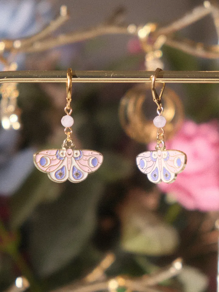 Endearing moth - Kunzite earrings product image (2)
