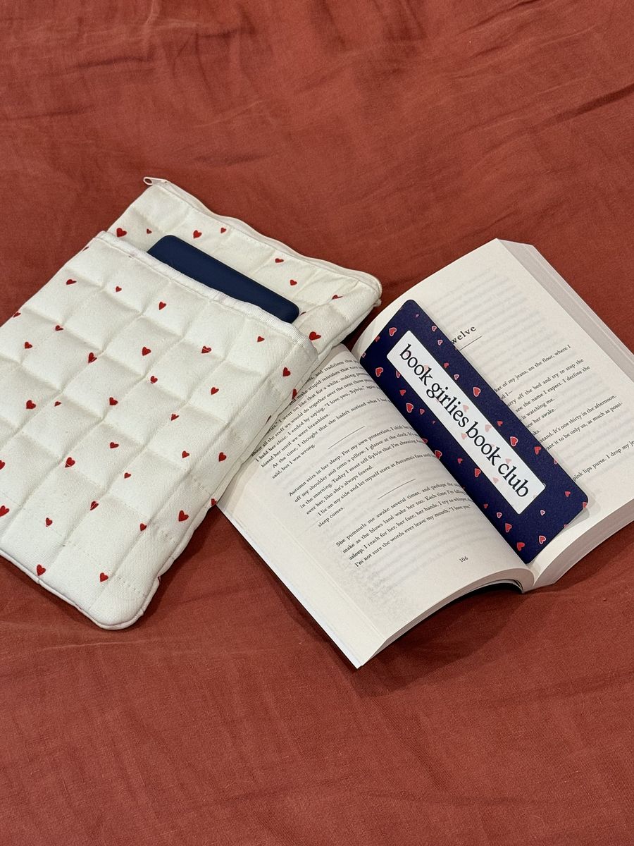 Waffle Heart Booksleeve & Bookmark product image (3)