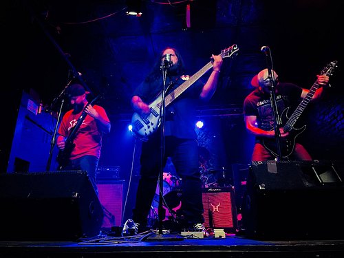 Alignment. 

📸: @beepbeepbean 

#HEMI #HEMIMUSIC #chicago #metal #metalband #heavymetal #heavymetalband #independent #indepen...