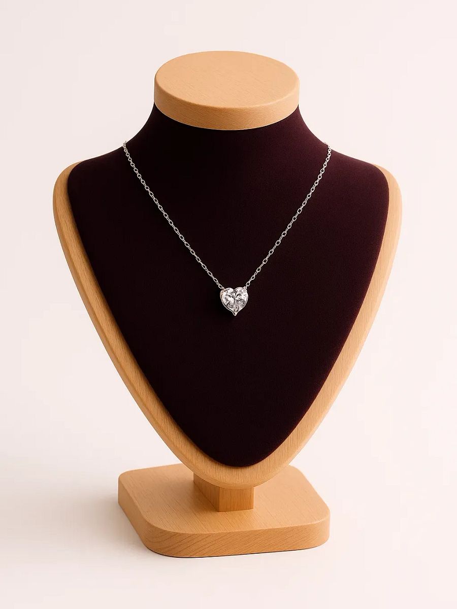 The Elowyn Necklace product image (3)