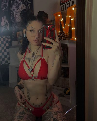 💦👙Ready for bikini season👙💦
.
.
.
.
.
#twitch #twitchgirls #twitchstream #gaming #gamergirl #callofduty #blackops6 #gameplay ...