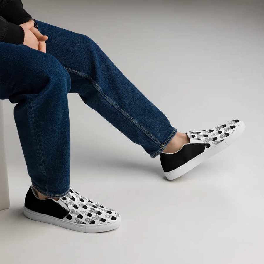 Line Art Cacti Pattern Men's Slip-On Canvas Shoes product image (12)