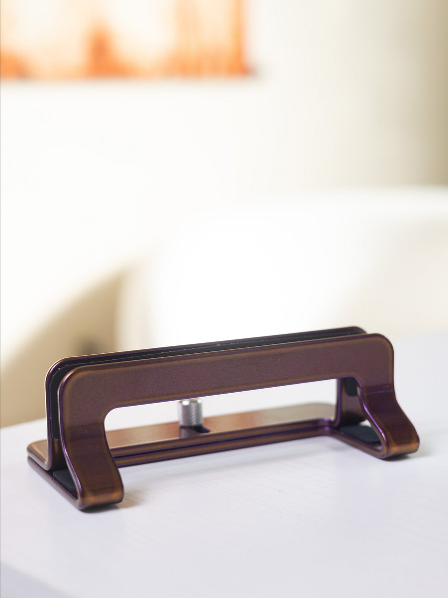 Gummi Berry Laptop Holder product image (6)