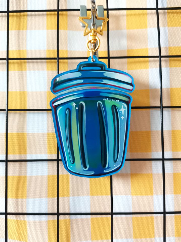 Pizza Raccoon Opening Trash Charm product image (2)