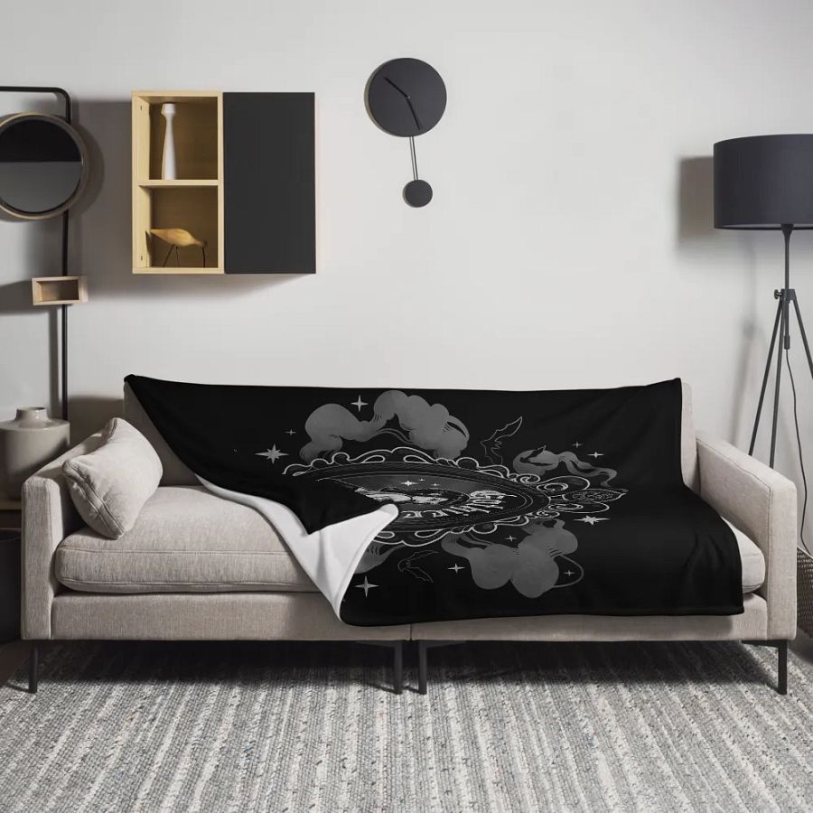 𝖌𝖔𝖙𝖍𝖎𝖈𝖈 throw blanket product image (4)