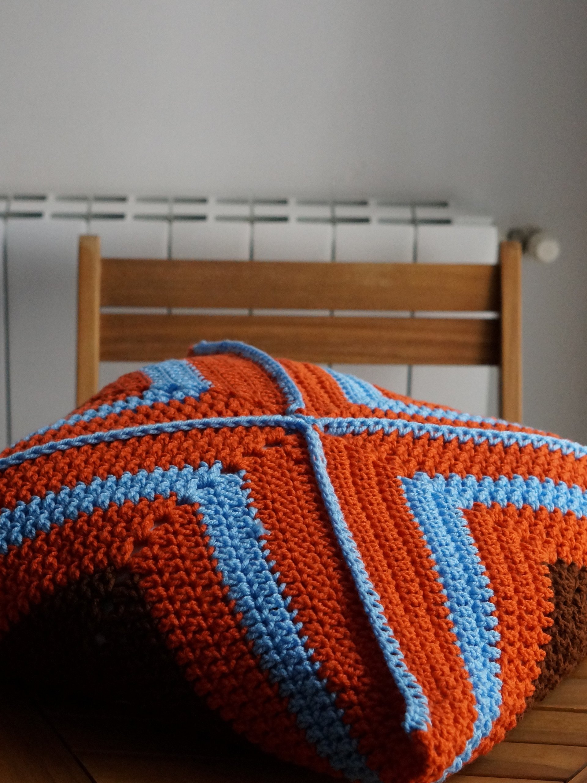 Solid granny square pillow cover pdf pattern product image (3)
