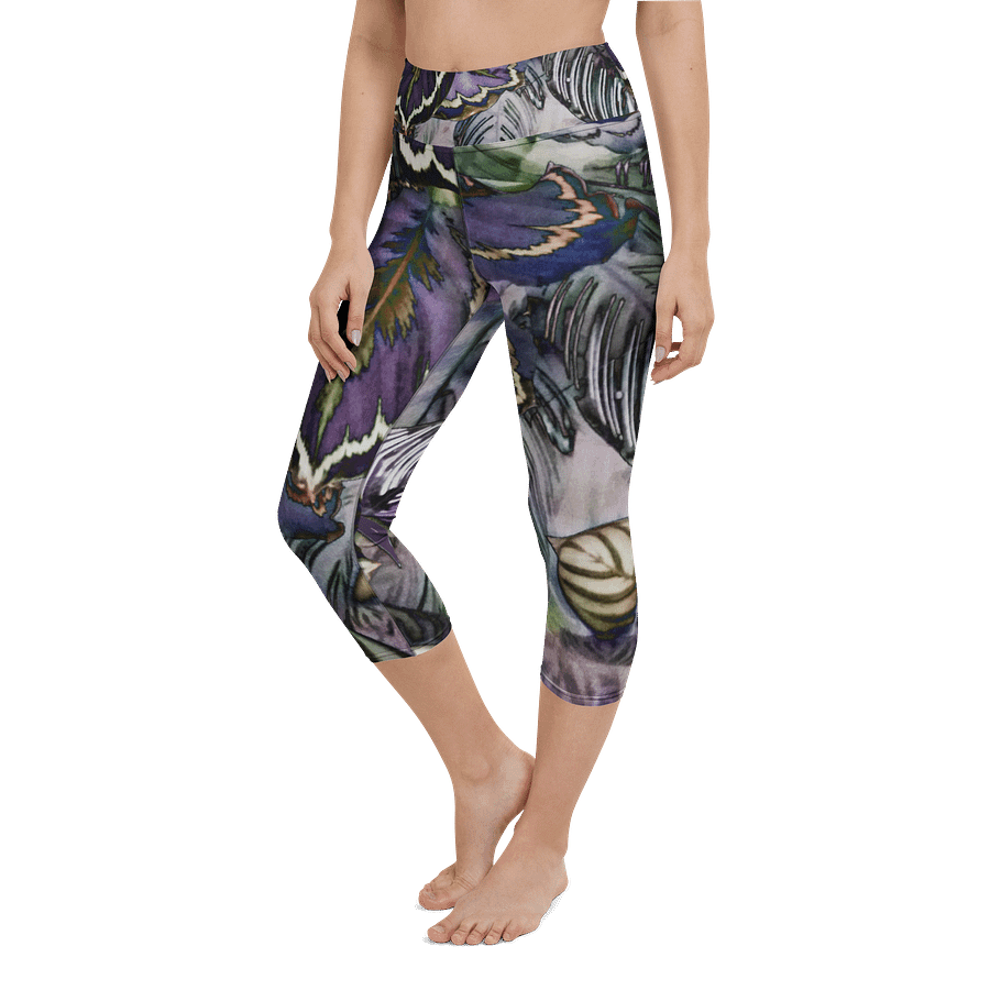 Purple Leaves Capri Leggings product image (6)