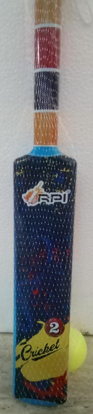 PLASTIC BAT BALL product image (1)