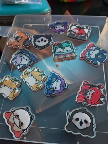 That's the large charms for the bottle shakers being packed.  Can't wait to see them all put together for you all to customis...
