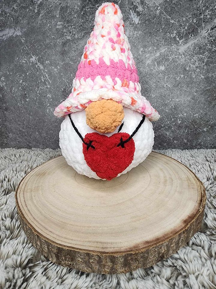 Valentine Gnome product image (1)