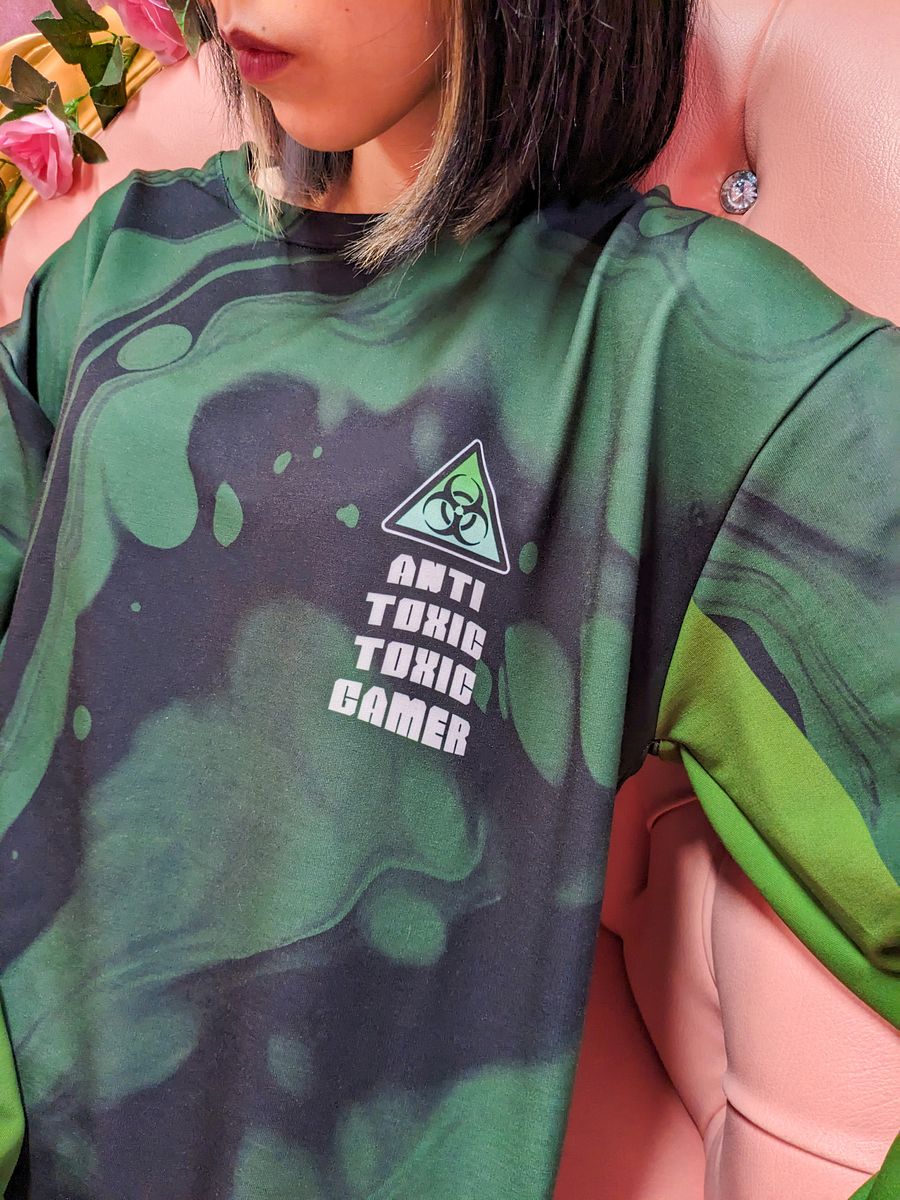 All-Over Print Anti-Toxic-Toxic-Gamer Sweatshirt product image (3)